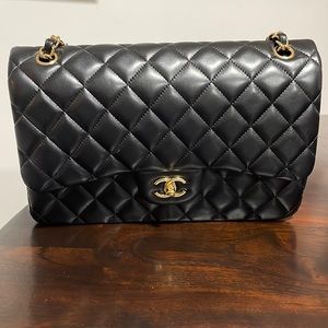 Chanel classic double flap lambskin jumbo bag